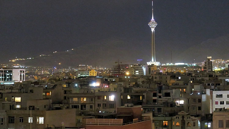 אזעקות נשמעו בטהראן; איראן: "תקלה, לא אירוע ביטחוני" | חדשות 13