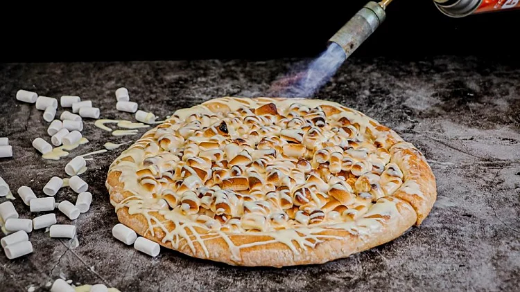 YC פיצה – פיצה מתוקה בטעם אלוהי בראשון לציון | רשת 13