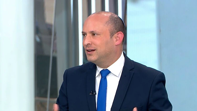 בנט: מתכוון להחליף את נתניהו - הוא משתף פעולה עם אש"ף