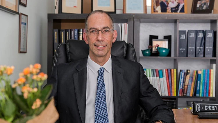 תעשו את החשבון: מדוע חשוב לקבל ייעוץ בנושא מיסוי פנסיוני? | רשת 13