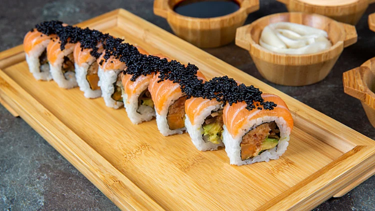 יומי סושי ליין: רשת הסושי ממשיכה להתרחב | רשת 13