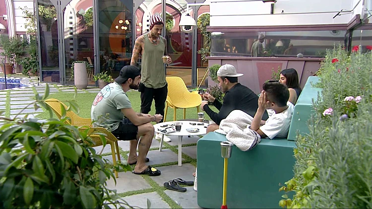 טיימליין האח הגדול – היום ה-103: שיחות נפש ותהיות לגבי הגמר הגדול | רשת 13