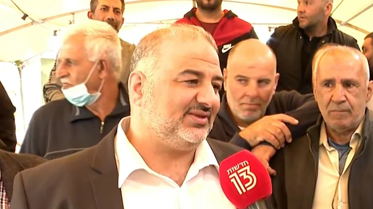 עבאס: "אנחנו לא בכיס של אף גוש - מוכנים לנהל מגעים עם כולם"