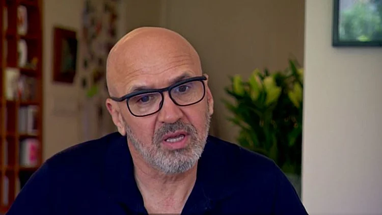 גל אוחובסקי