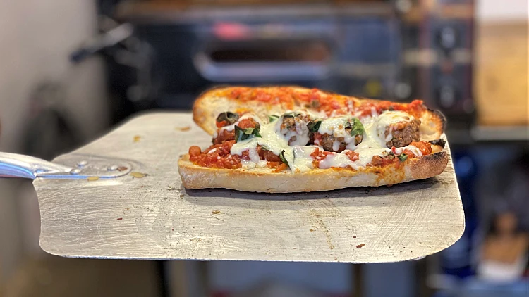 היישר מהמאפייה האיטלקית: הסנדוויץ' שיגרום לכם להתחנן לעוד