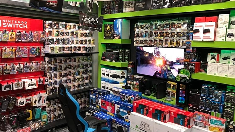 פאמיקון – ממלכה של גיימינג | רשת 13