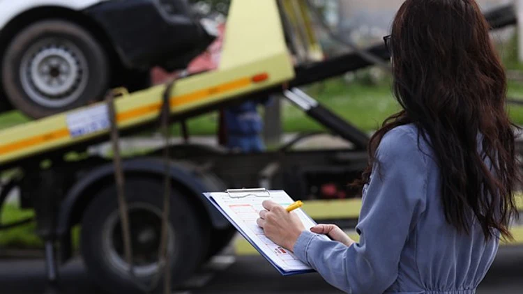 מהו ביטוח צד שלישי ומתי כדאי לעשות?