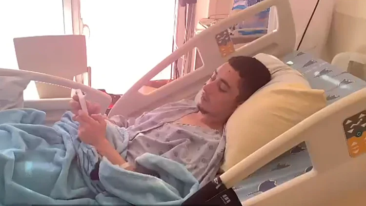 "לאף אחד לא מגיע לסבול ככה": החייל שעבר לינץ' ביפו מדבר