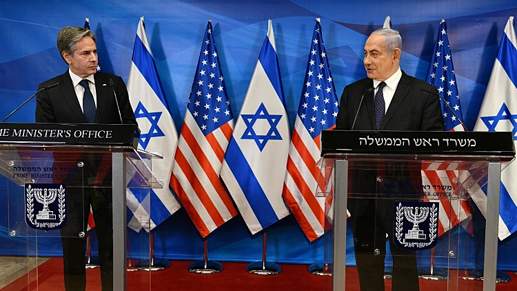 בלינקן דן עם בכירים ישראלים על שימור ממשלת החירום