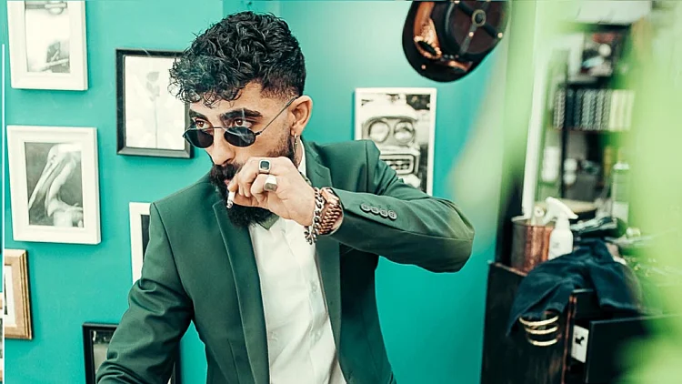 ברבר-שופ אמיתי: תכירו את מספרת הגברים הכי מבוקשת בבאר שבע | רשת 13