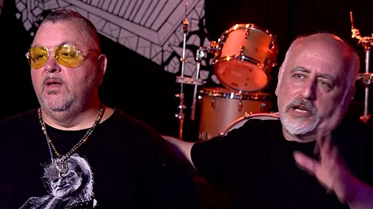 התגעגענו אז באנו: החברים של נטאשה חוזרים לכבוש את קיסריה