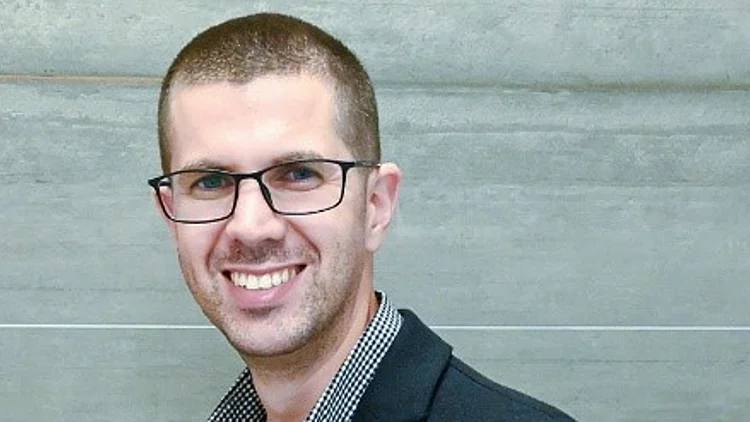 "עתיד של שגרה נראה קרוב מתמיד…" | רשת 13