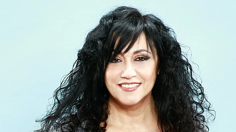 שלומית אהרון