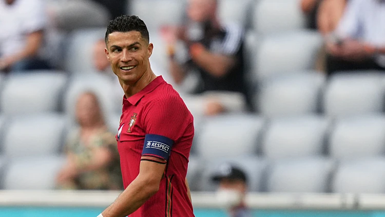 רוצה להוכיח גם על המגרש | כריסטיאנו רונאלדו מתכונן למפגש קריטי נוסף מול נבחרת צרפת | רשת 13