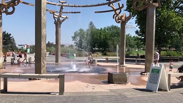 גל חום עולמי: קנדה שוברת שיא טמפרטורות, בפקיסטן מעל 52 מעלות