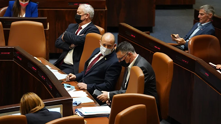 נפתלי בנט וגדעון בדיון במליאה על חוק האזרחות