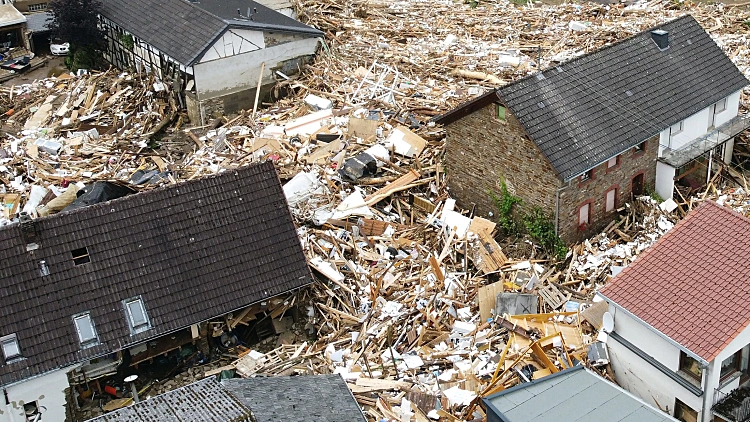 "זה אסון, אנחנו בהלם": לפחות 42 הרוגים בשיטפונות בגרמניה