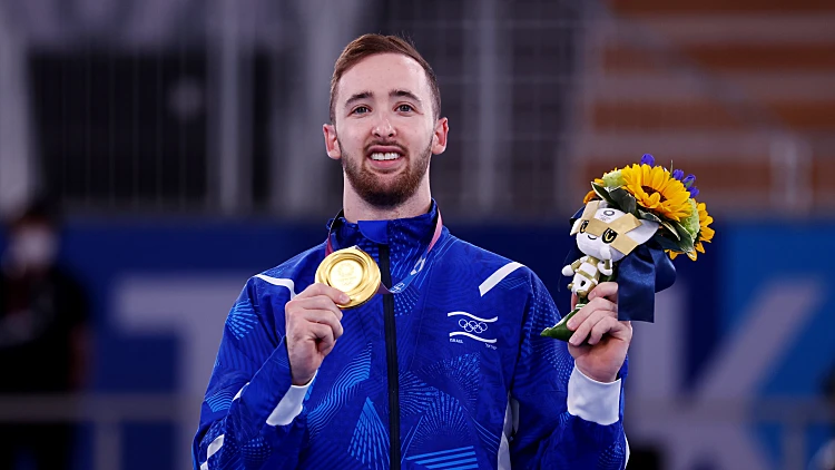 ארטיום דולוגפיאט זכה במדליית זהב בתרגיל הקרקע באליפות אירופה