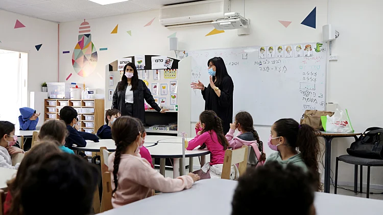 מי ישלם על הבדיקות ומה עם הקפסולות? המדריך לפתיחת הלימודים
