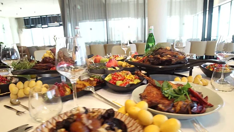 ארוחת חג במלון: כמה תעלה לכם הארוחה ומה המנות הכי שוות?