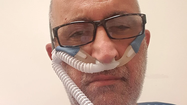 מתנגד החיסונים שחלה בקורונה נפטר בבית החולים