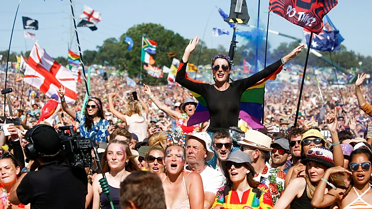 פסטיבל גלסטונברי בבריטניה