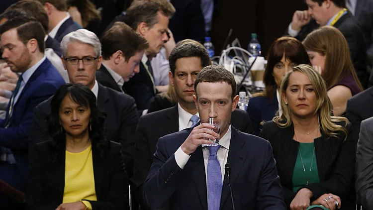 מארק צוקרברג, פייסבוק, ווטסאפ, אינסטגרם