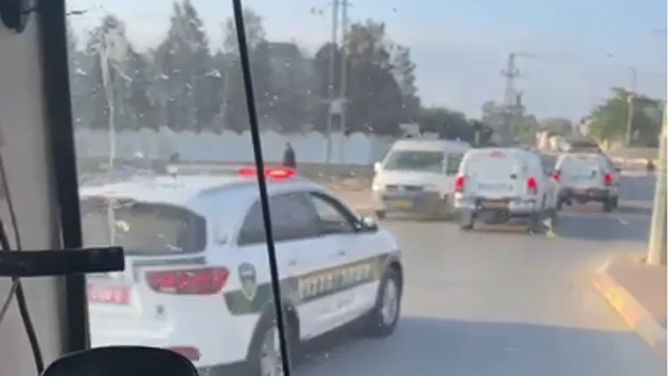 הפשיעה בנגב: מאות שוטרים פשטו על בתים ביישוב הבדואי לקיה