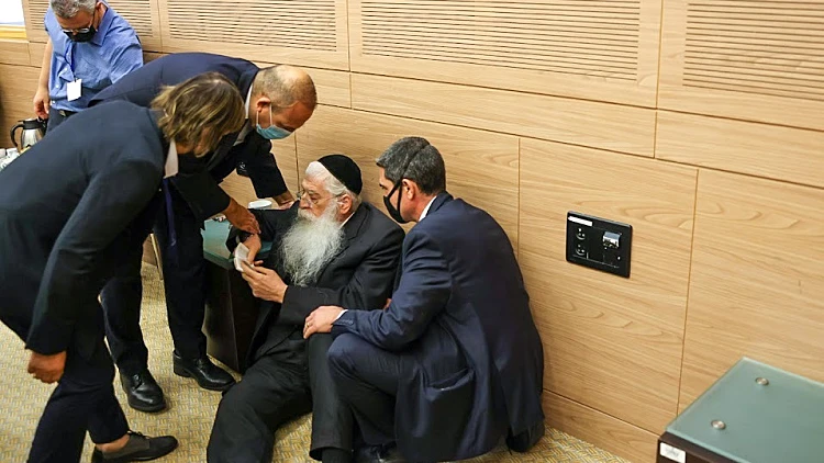 המחאה של ח"כ פרוש: קרא תהילים בקול - הוועדה יצאה להפסקה