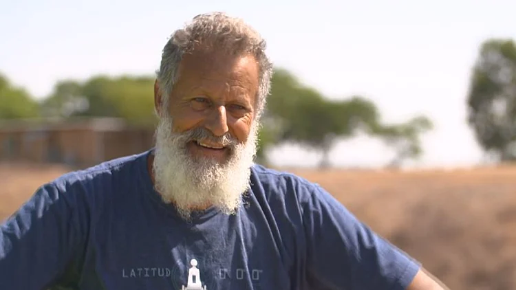 "יש 1 כזה בעולם": סיפורו של השורד האולטימטיבי דנדן בולוטין