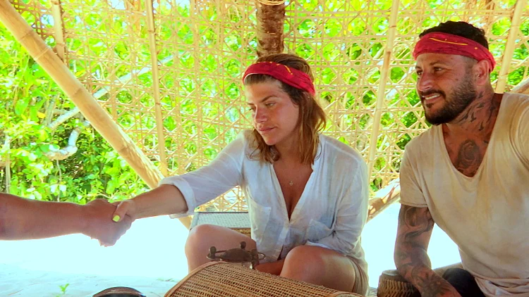 "שלחתי אותך הביתה, תתמודד כאן עם הלבד": המפגש הטעון של ג'קי ואוהד