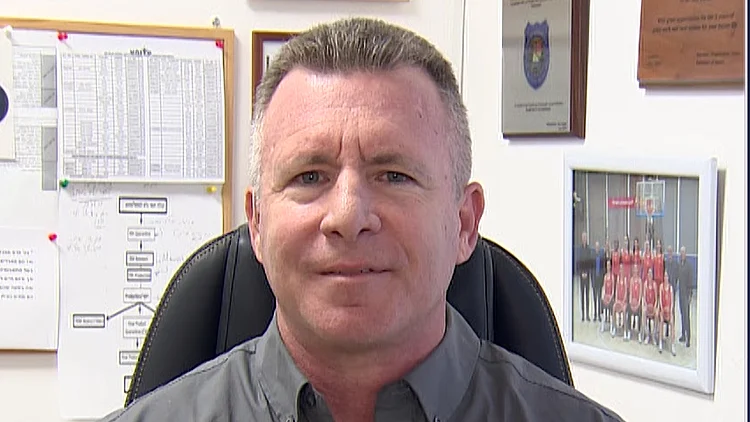 בכיר בשב"כ לשעבר על האישום בריגול של עובד הניקיון של גנץ