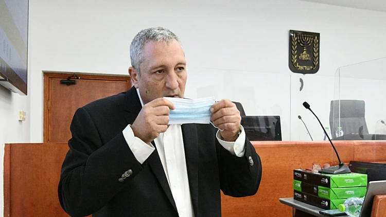 חפץ על תרגיל החקירה: "איימו עליי כדי שאהיה עד מדינה"