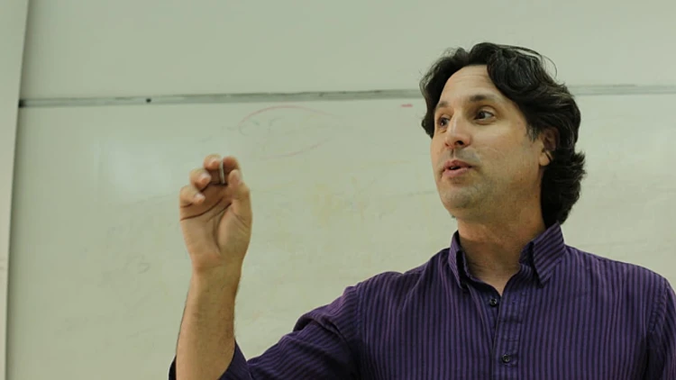 סובלים מהפרעת קשב? יש מה לעשות| רשת 13 | ארז פיגלש