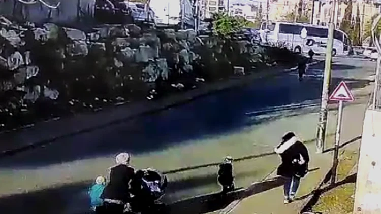 בעלה של הפצועה בפיגוע הדקירה בי-ם: "הילדים בטראומה - הם עוד לא מגיבים"