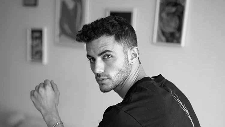 עילי צ׳פמן. קרדיט צילום עמית נעים, קרדיט סטיילינג בר פרידמן