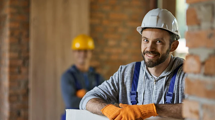 רכשתם טלוויזיה לסלון? שדרגו אותה עם מסגרת גבס | רשת 13