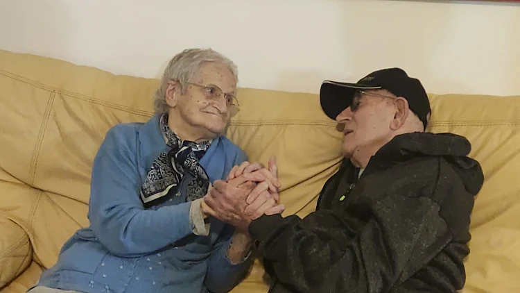לניצולי השואה מגיע שירות מיטבי ומתכלל | דעה