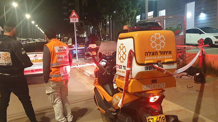 נתניה: בן 25 נורה ונפצע קשה