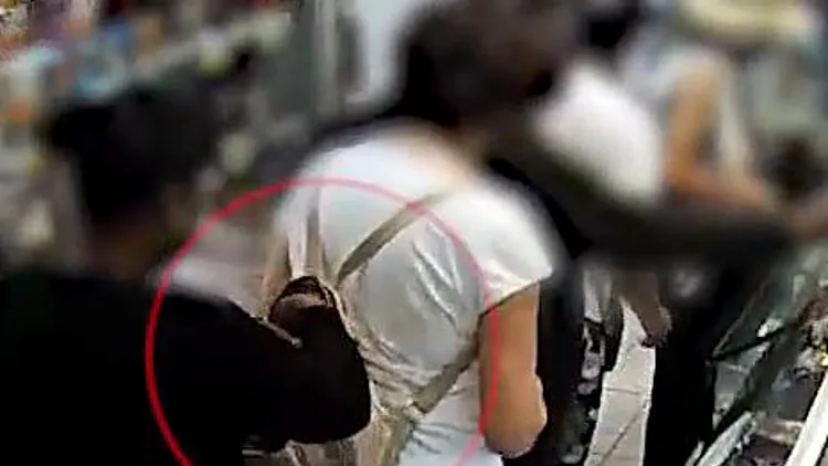 האחת מסיחה, השנייה גונבת והשלישית נוהגת: חוליית כייסות נתפסה
