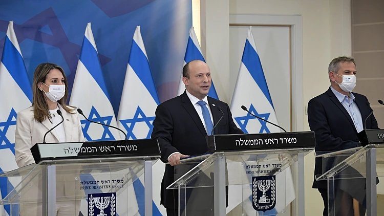 בנט הציג את המתווה להפסקת בידודי הילדים: "נדרשת אחריות של ההורים"