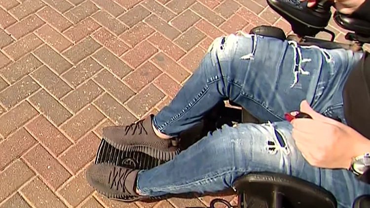 תקפו וירו ממניע גזעני: שלושה צעירים מבת ים מואשמים בטרור