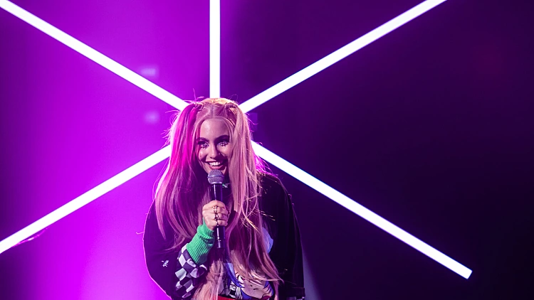 אנה סטפני - Human