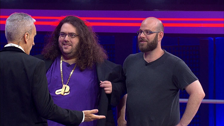 אל תפילו את המיליון, עונה 1, פרק 29: לוקץ' וטקטיק על הבמה