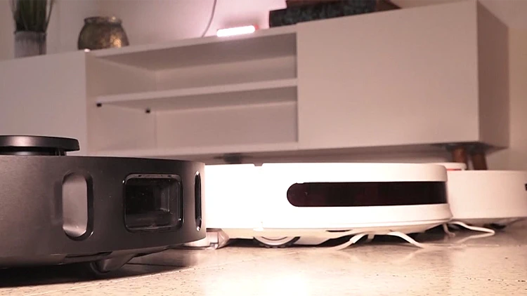 תשכחו מהספונג'ה: איזה שואב אבק רובוטי ישטוף את הבית הכי טוב?