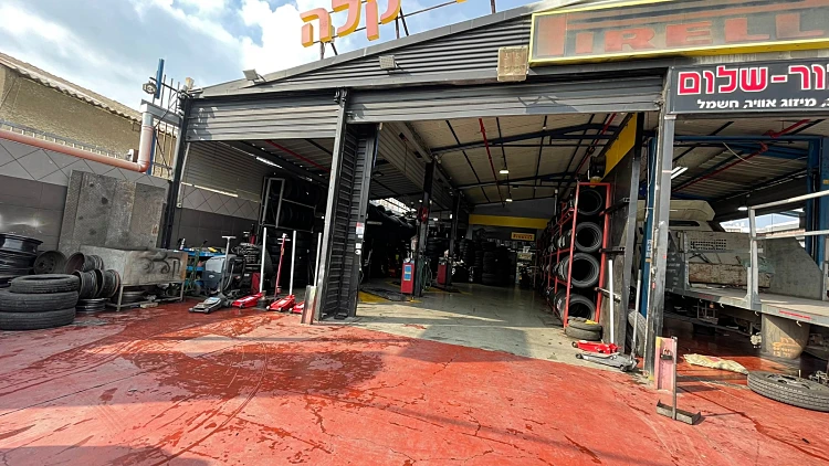 צמיגי קלה: כך תשמרו על הילדים שלכם בעת הנסיעה ברכב | רשת 13