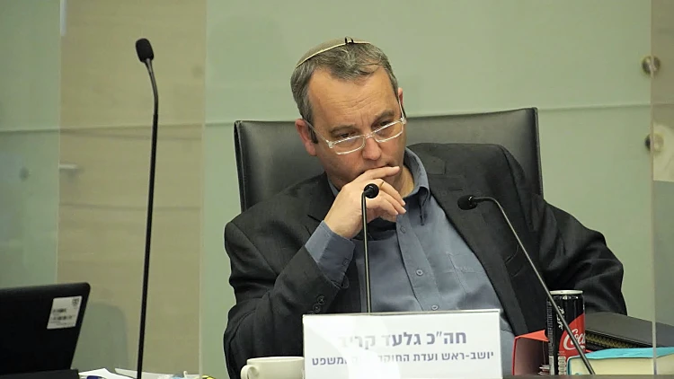 יו"ר ועדת החוקה הודיע: נדון בחוק הנאשם ביום ראשון