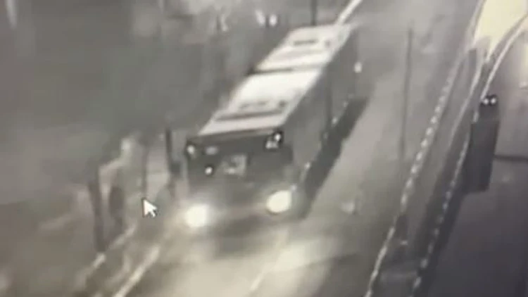 תקרית חריגה בלב ירושלים: אלמוני ירה לעבר אוטובוס ונמלט - אין נפגעים