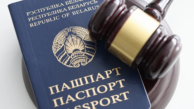 קבלת מעמד תושב קבע בישראל | רשת 13