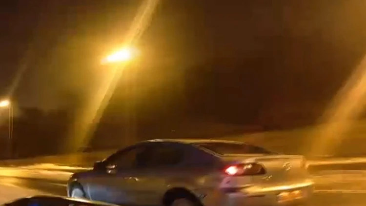 בשיא סופת השלג בי-ם: נהג נמלט בפראות מהשוטרים - והתנגש בניידת